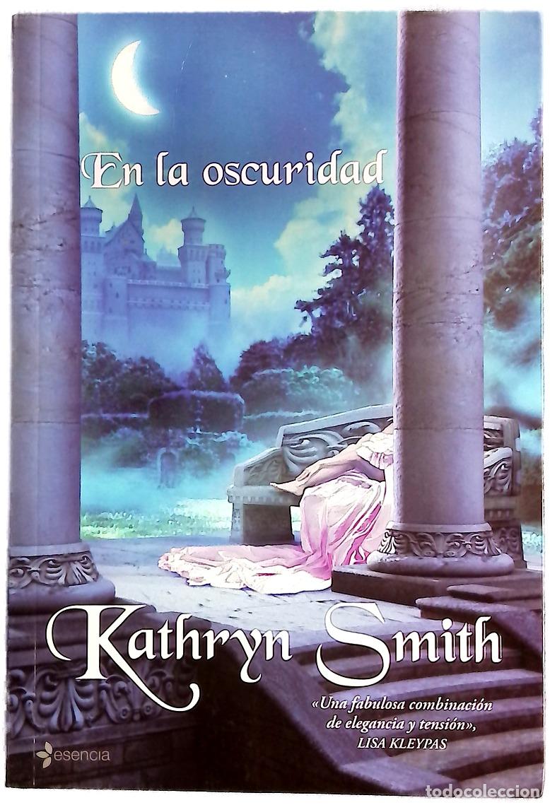 Libros: En la oscuridad - Smith, Kathryn - Foto 1