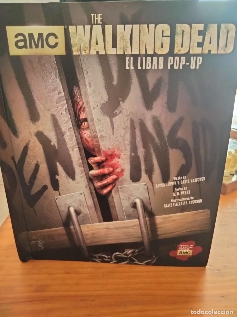 Libros: Libro ilustrado Pop-up &rdquo;The walking dead&rdquo; - Foto 2
