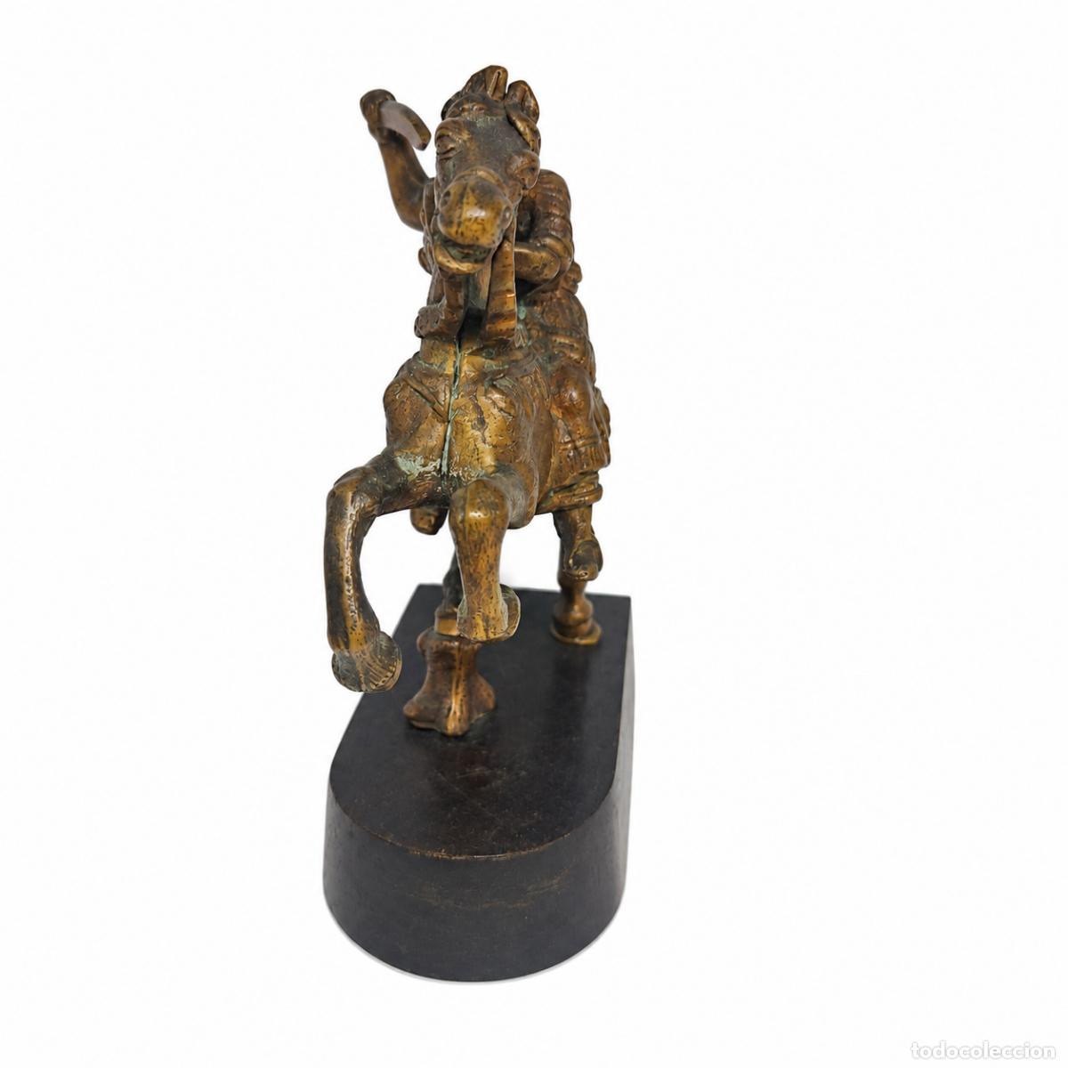 Libros: Pareja de guerreros a caballo, en bronce. - Foto 10