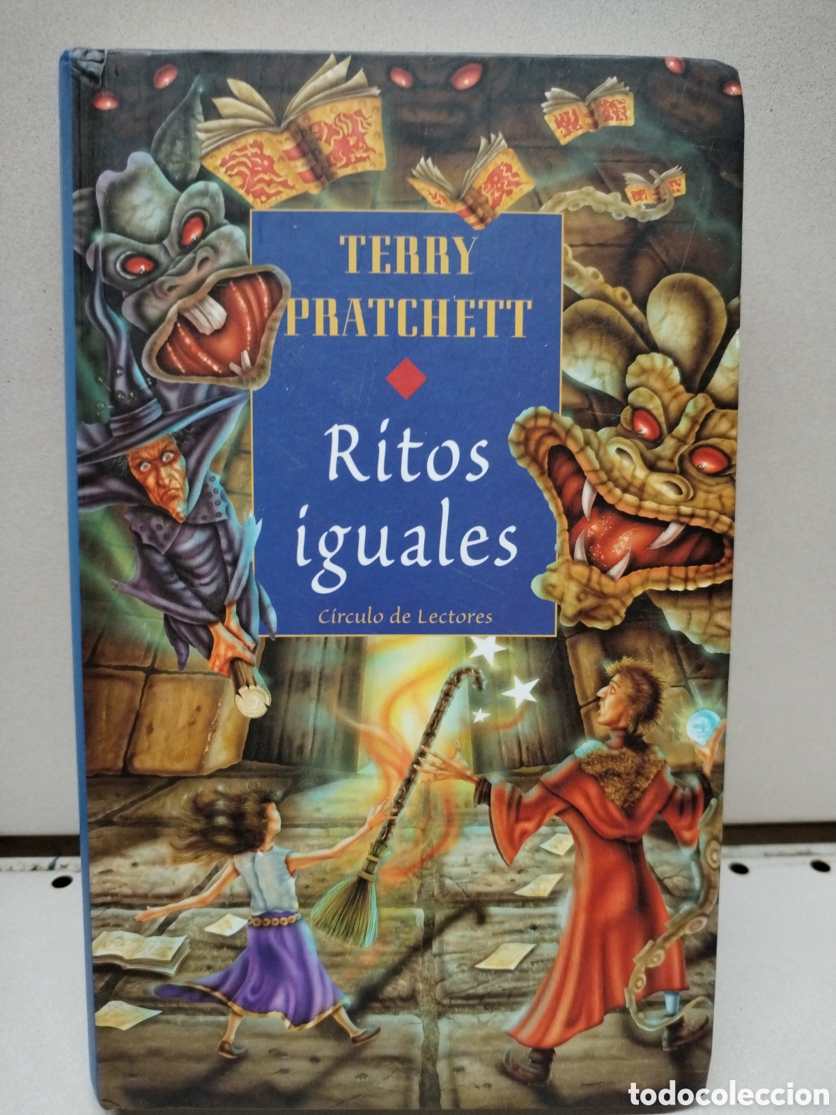 Libros: Ritos iguales - Terry Pratchett - Foto 1