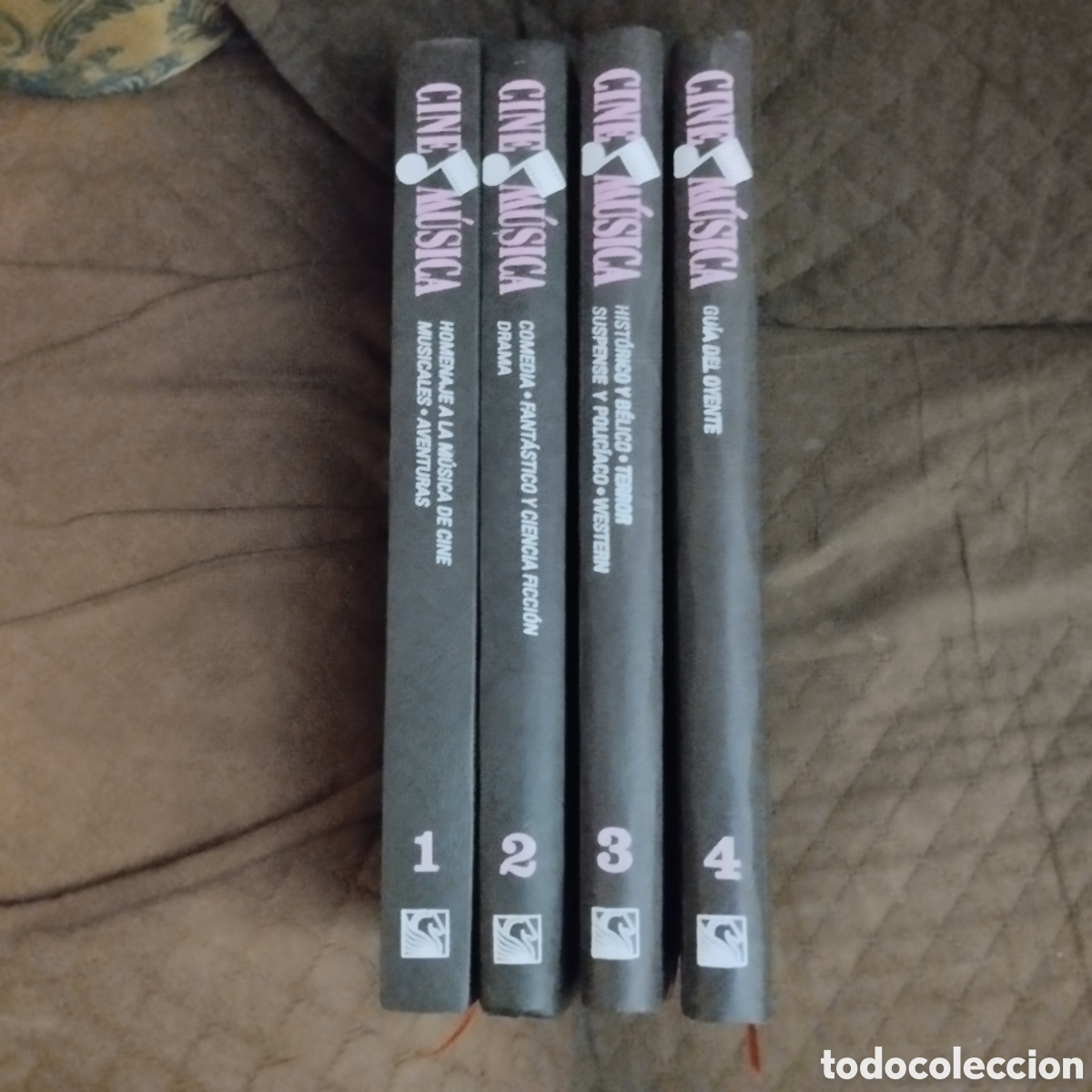 Livres: Libros Coleccion Cine Musica 4 tomos.
