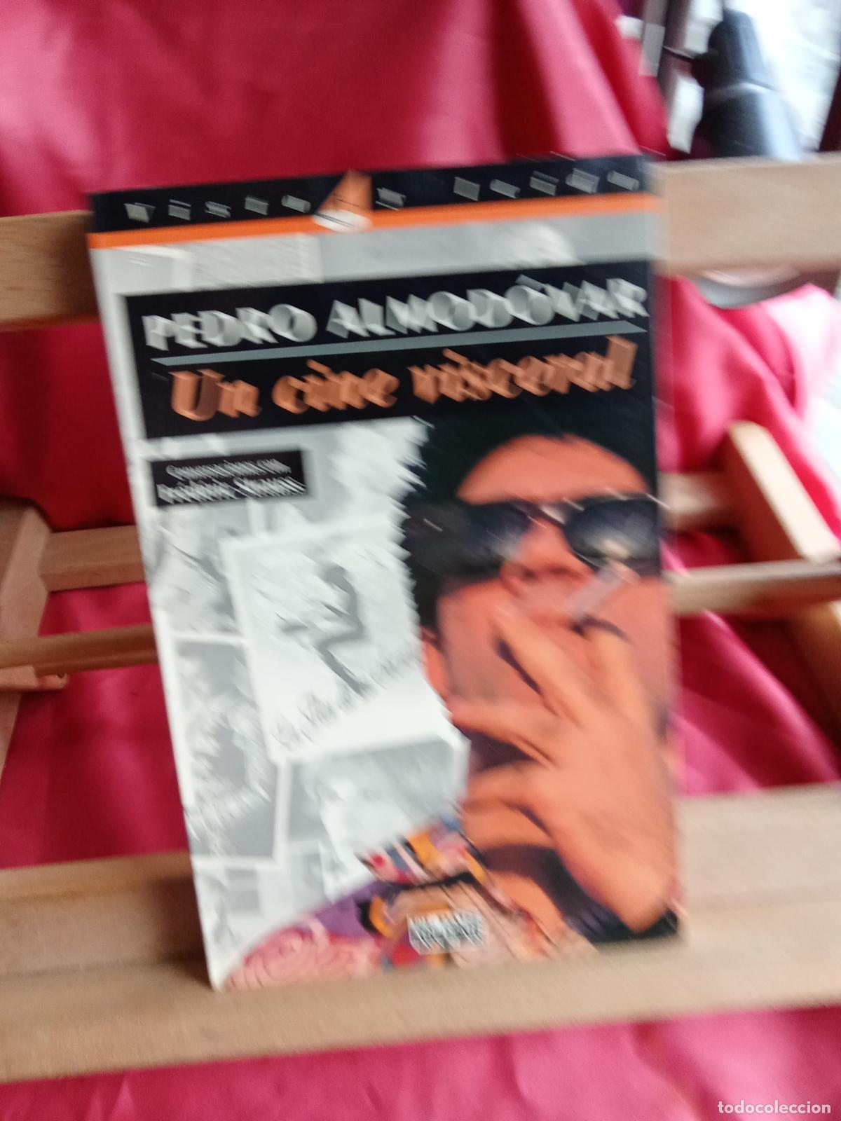 Libros: Un cine visceral. Pedro Almod&oacute;var L.8760-1783