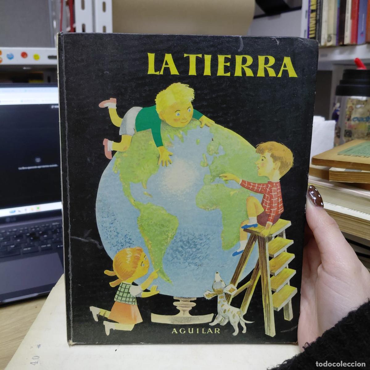 B&uuml;cher: La Tierra - Un Vistazo Filos&oacute;fico - Aguillar