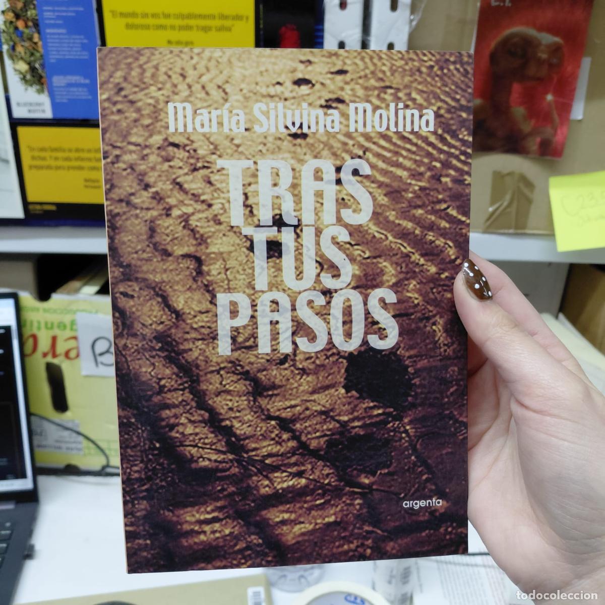 Libri di seconda mano: Tras Tus Pasos - Mar&iacute;a Silvina Molina - Mar&iacute;a Silvina Molina