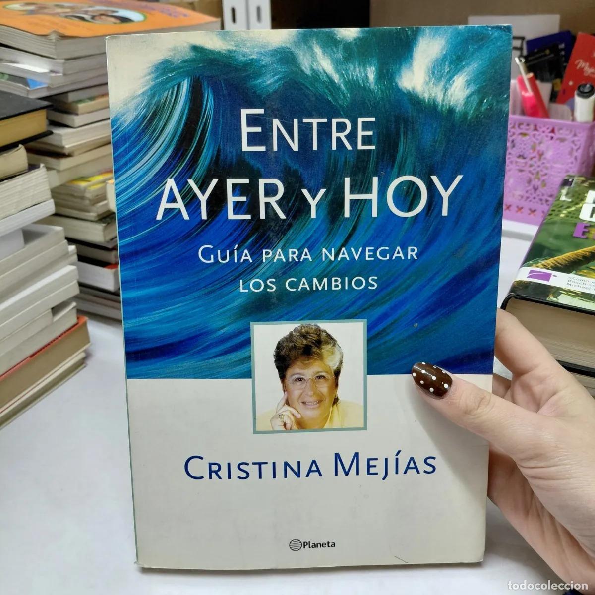 Libros: Entre ayer y hoy (det.) - Cristina Mejias