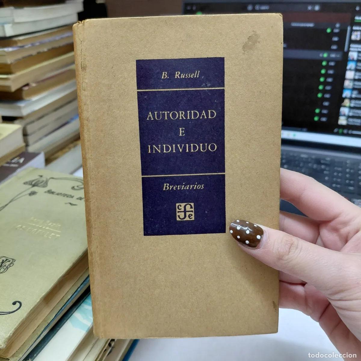 B&uuml;cher: Autoridad e individuo (det.) - Russell