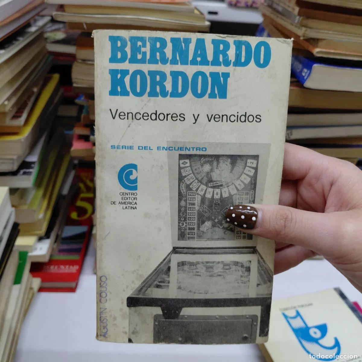 Libri di seconda mano: Vencedores y vencidos - Kordon