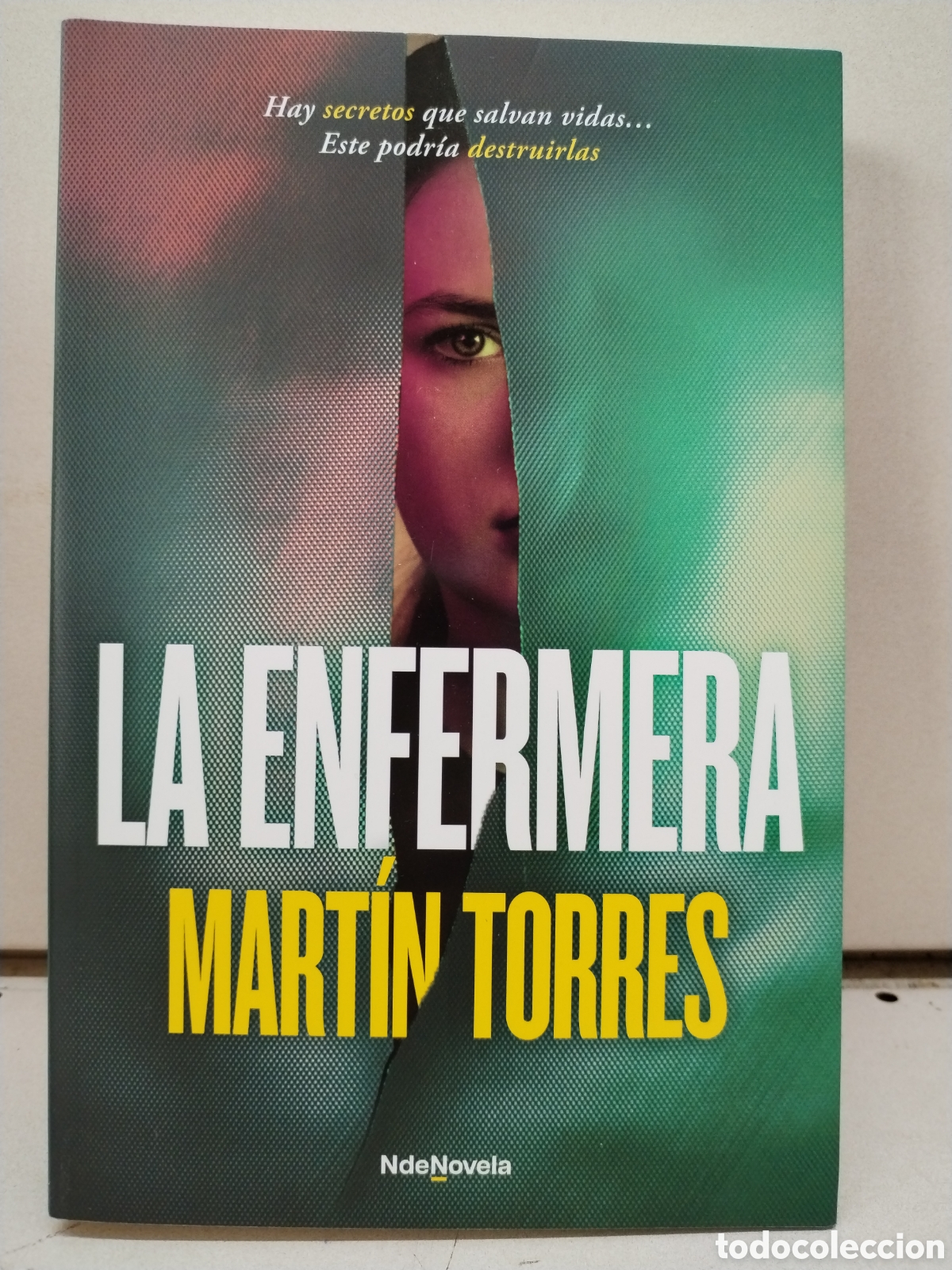 Livres: La enfermera - Torres, Mart&iacute;n