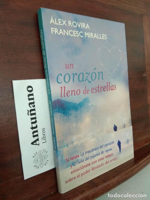 Libri di seconda mano: Un coraz&oacute;n lleno de estrellas