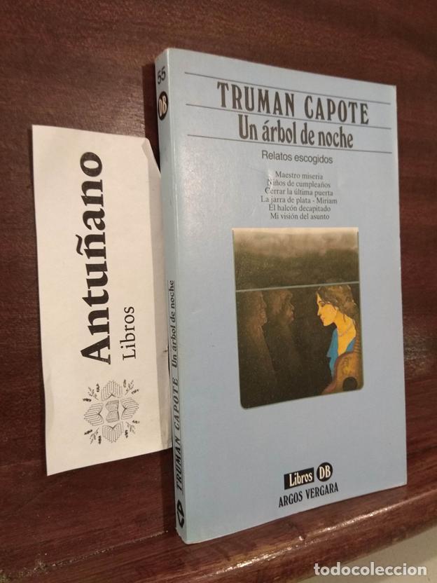 B&uuml;cher: Un &aacute;rbol de noche