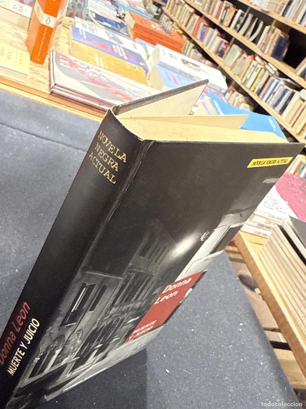 Libros: Muerte y juicio - Donna Leon - Foto 3