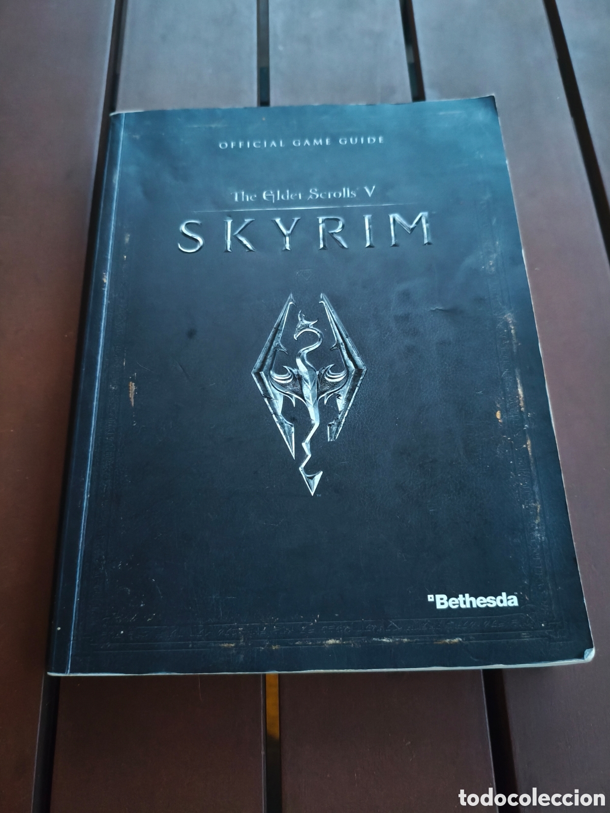 Libros: 061 - Gu&iacute;a oficial del videojuego The Elder Scrolls V: Skyrim en ingl&eacute;s