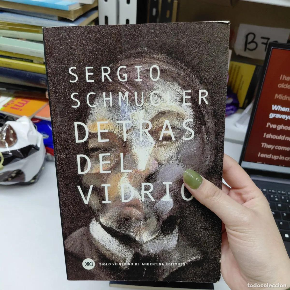 Livros em segunda m&atilde;o: Detras del vidrio (det.) - Schmucler