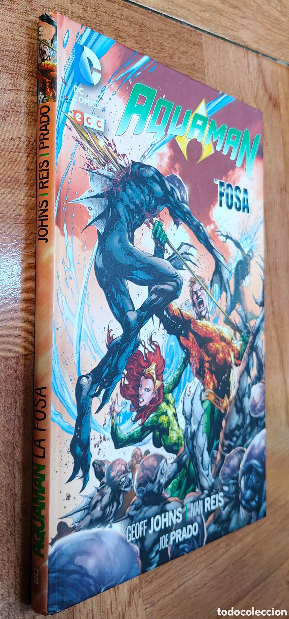 Libri di seconda mano: Aquaman: La Fosa � ECC - Geoff Johns / Ivan Reis