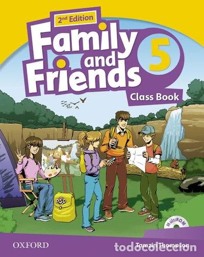 Libri di seconda mano: Family and Friends 2nd Edition 5. Class Book Pack- 9780194811583