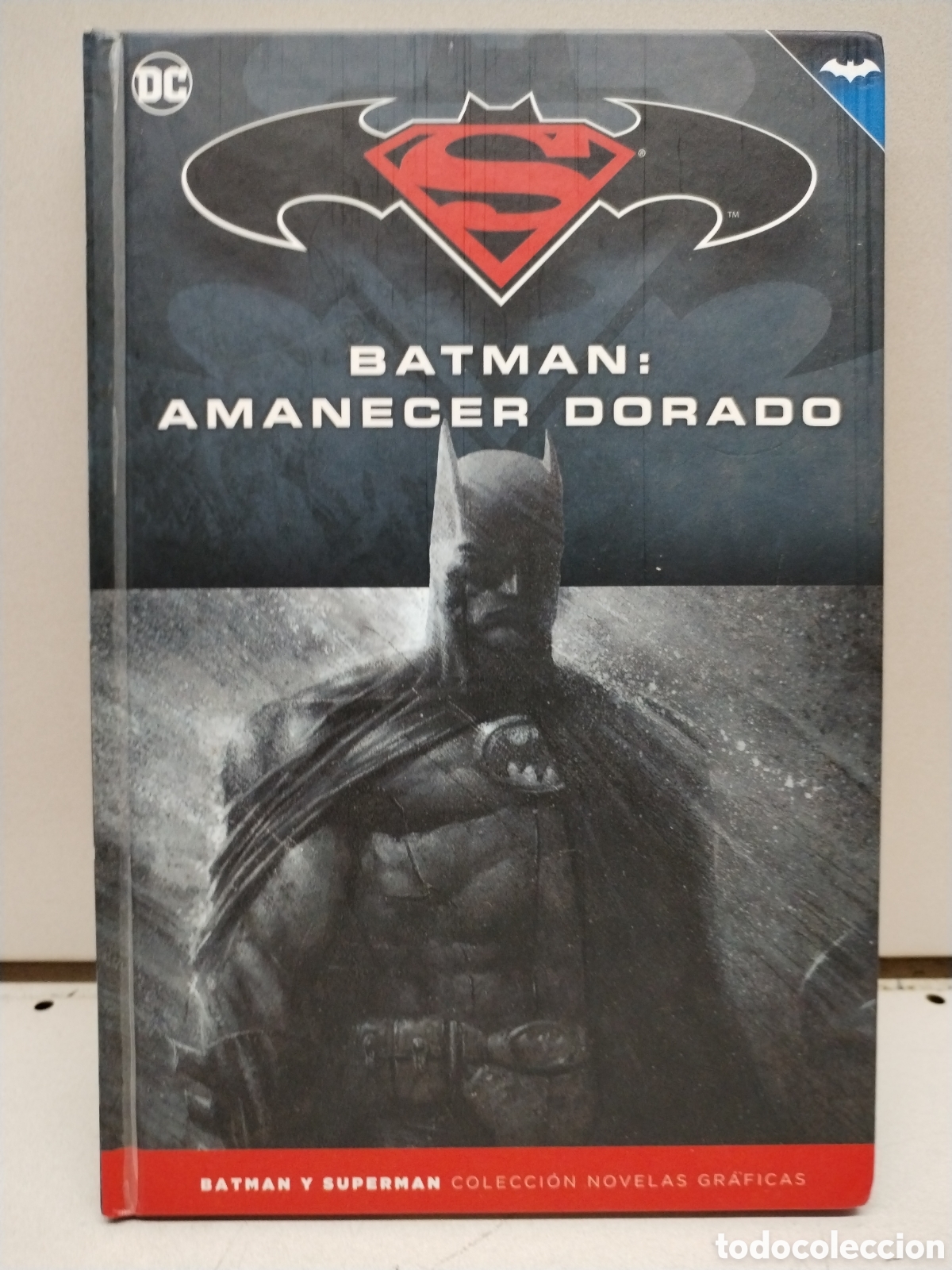 B&uuml;cher: Batman y Superman - Colecci&oacute;n Novelas Gr&aacute;ficas n&uacute;m. 20: Batman: Amanecer dorado - Finch, David
