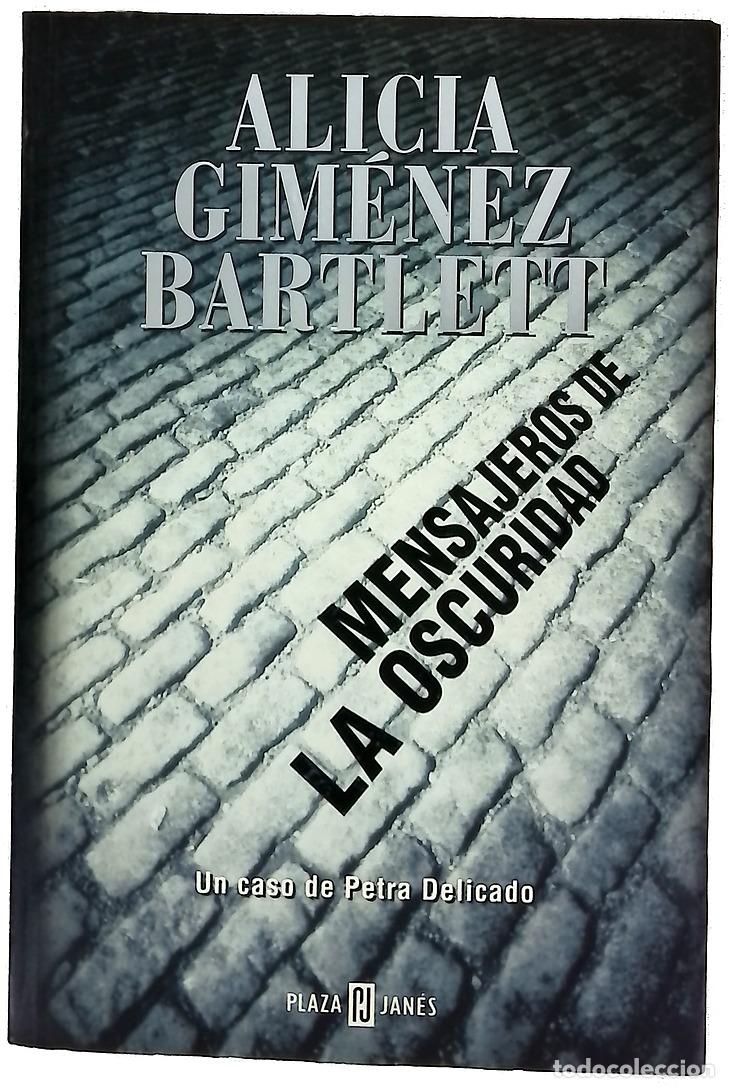 Libros: Mensajeros de la oscuridad