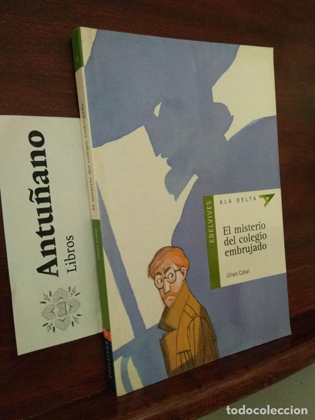 Livres: El misterio del colegio embrujado