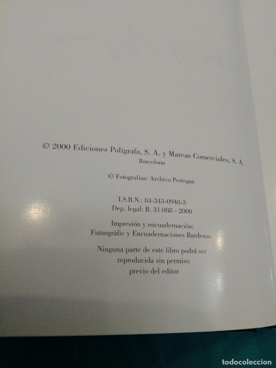 Libros: Universo de la moda. Pertegaz. Isabel de Villalonga, ediciones Pol&iacute;grafa. - Foto 2