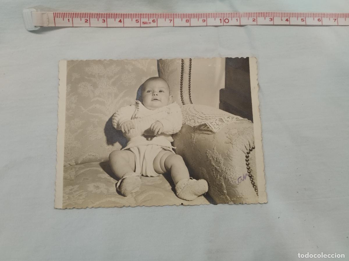 Libros: Fotograf&iacute;a vintage Beb&eacute; sentado en sill&oacute;n - Fot&oacute;grafo FRAN a domicilio (A&ntilde;os 50) - FRAN - FOT&Oacute;GRAFO