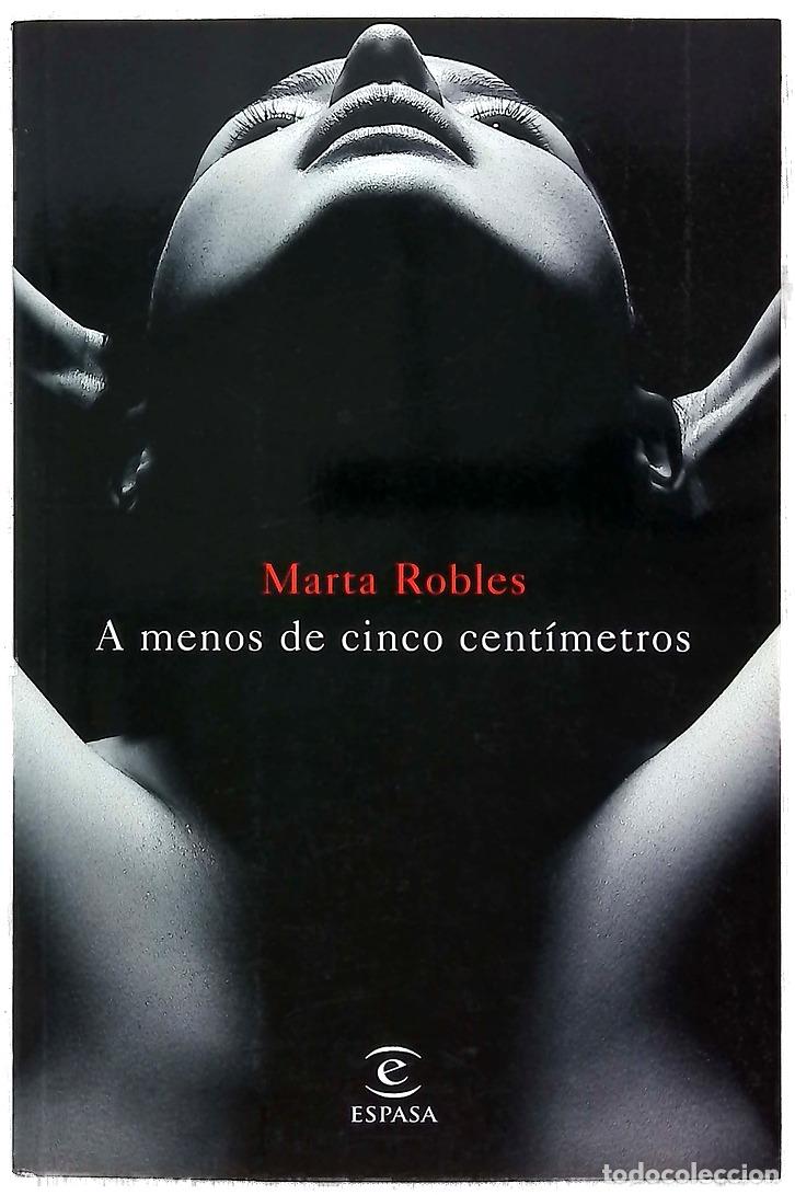 Libros: A menos de cinco centimetros - Foto 1