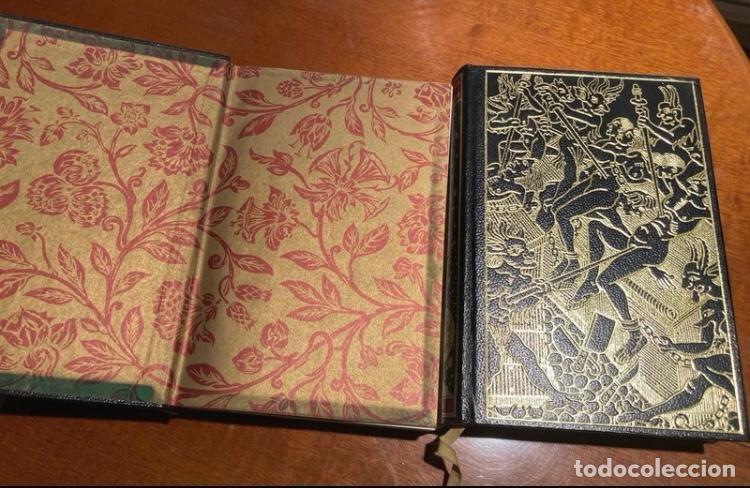 Livros em segunda m&atilde;o: LOS OR&Aacute;CULOS DE NOSTRADAMUS 2 Tomos Completo C&iacute;rculo del Bibli&oacute;filo 1977 - ENCUADERNACI&Oacute;N GOETHESCA