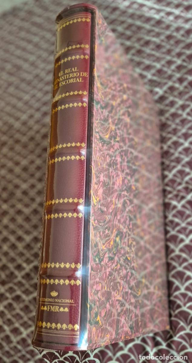 Libros: EL REAL MONASTERIO DE EL ESCORIAL &ndash; EDICI&Oacute;N DE LUJO FMR, EJEMPLAR NUMERADO - Foto 4