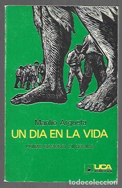 Libri di seconda mano: DIA EN LA VIDA - UN - ARGUETA, MANLIO