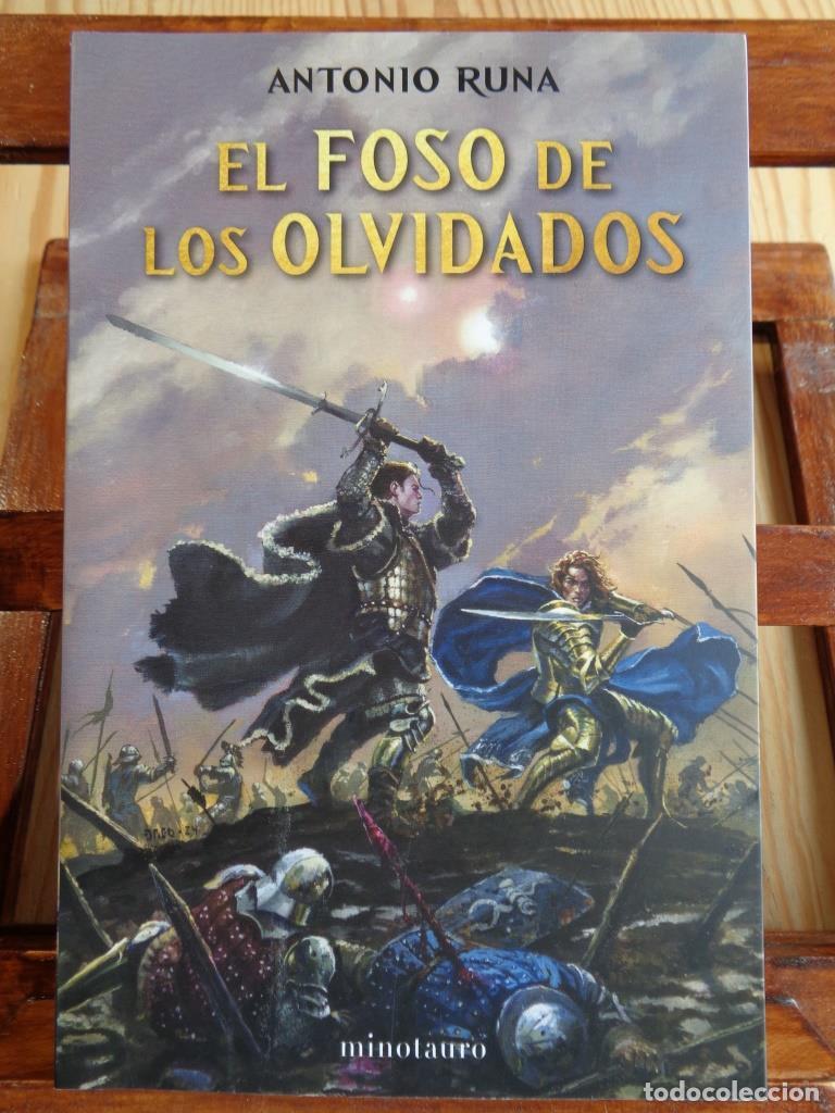 Libros: EL FOSO DE LOS OLVIDADOS - ANTONIO RUNA