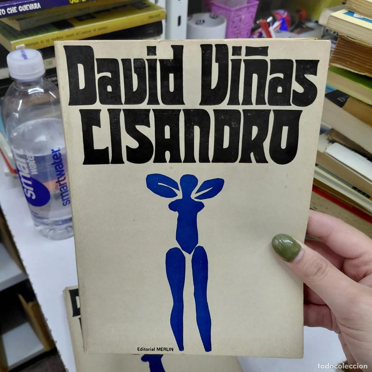 books: Lisandro (det.) - David Vi&ntilde;as
