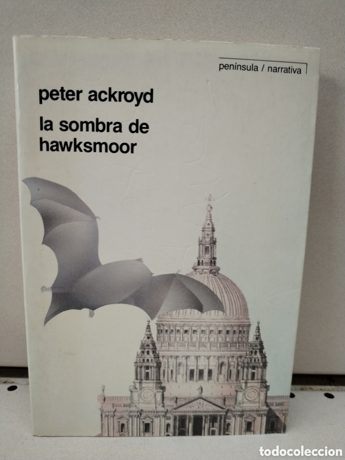 books: La sombra de Hawksmoor - Peter Ackroyd