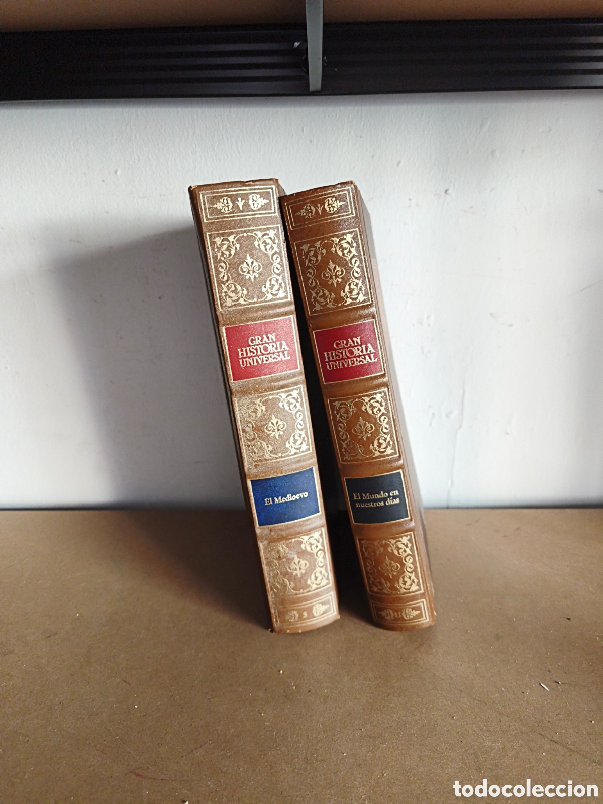 Libros: Dos tomos gran historia universal - Foto 2
