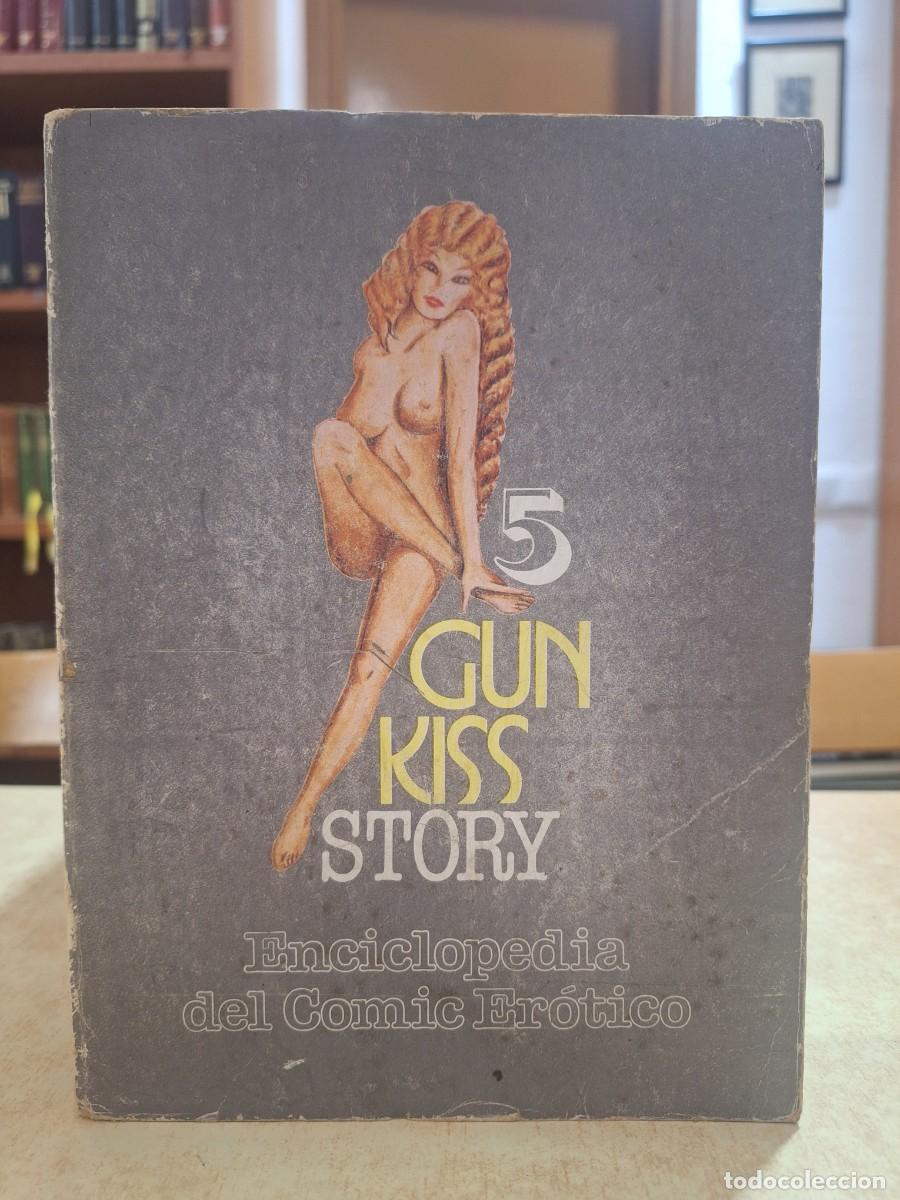 Libri di seconda mano: 5 GUN KISS STORY. ENCICLOPEDIA DEL C&Oacute;MIC ER&Oacute;TICO.