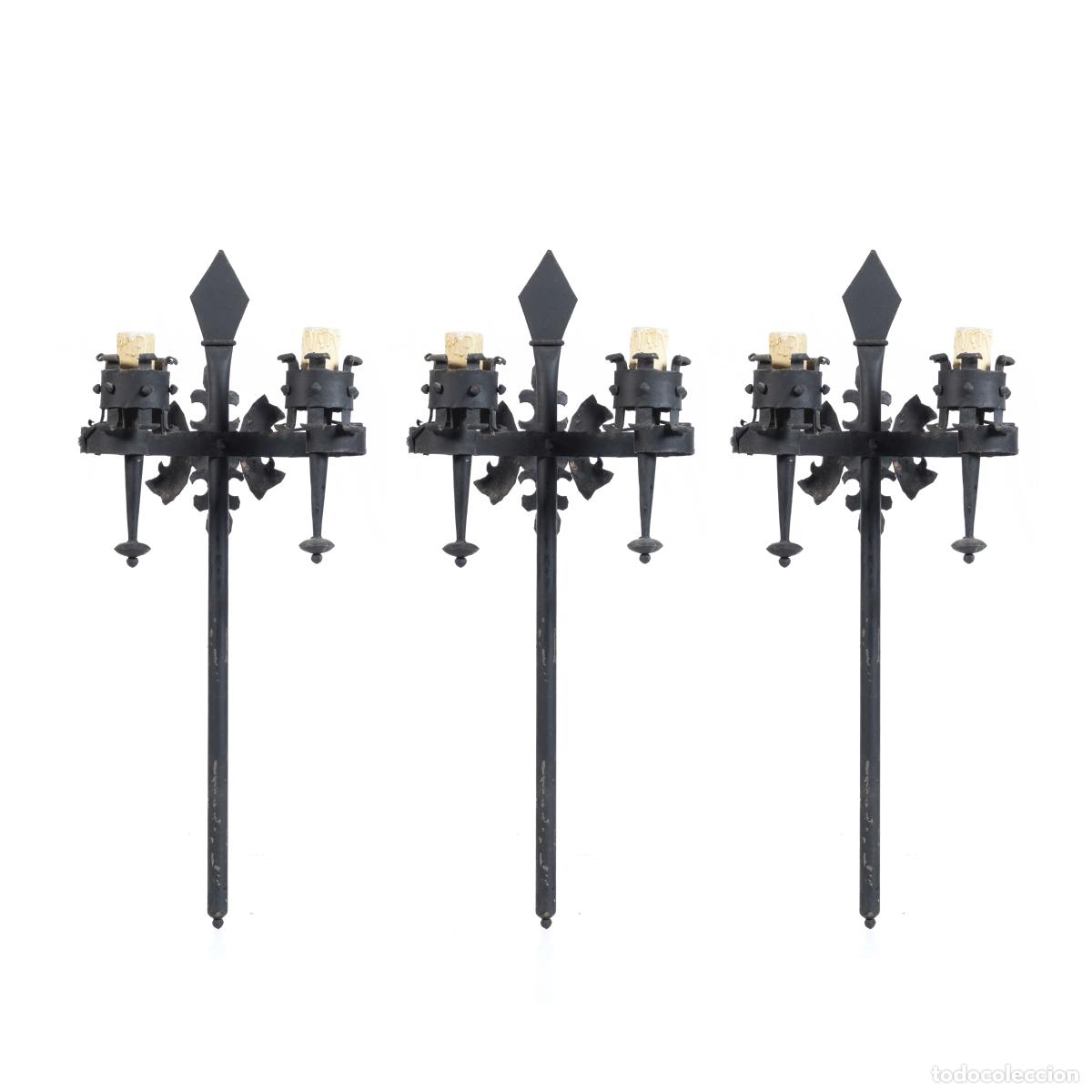 books: Iluminaci&oacute;n: Tres apliques de pared tipo antorcha - 117 cm