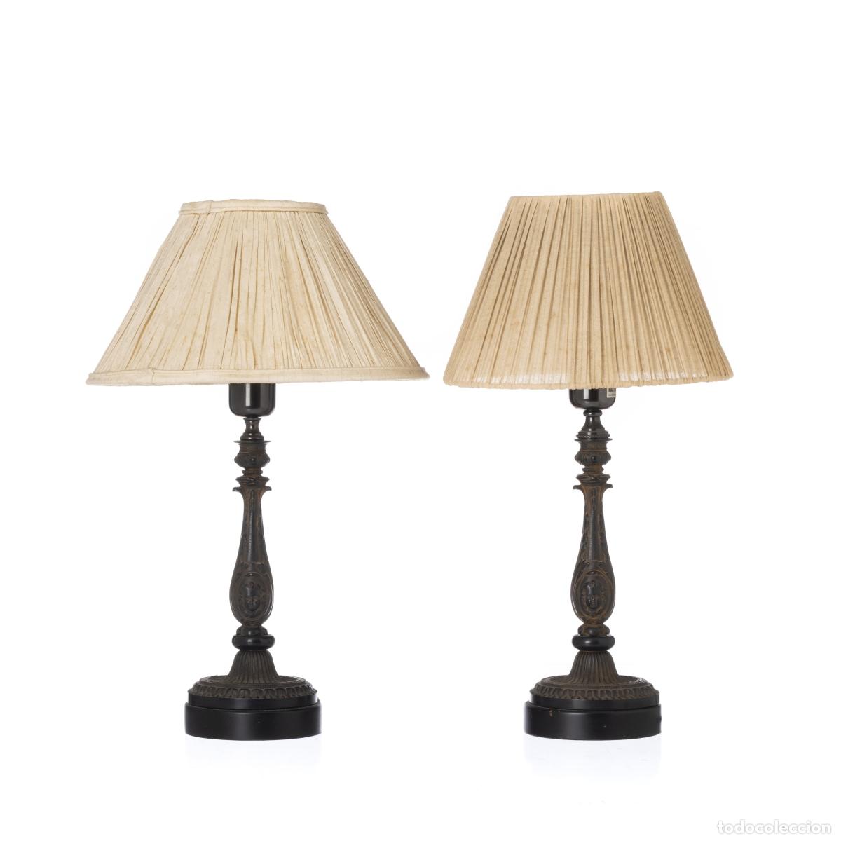 Libri di seconda mano: Iluminaci&oacute;n - Par de l&aacute;mparas de mesa - Urbino Cione