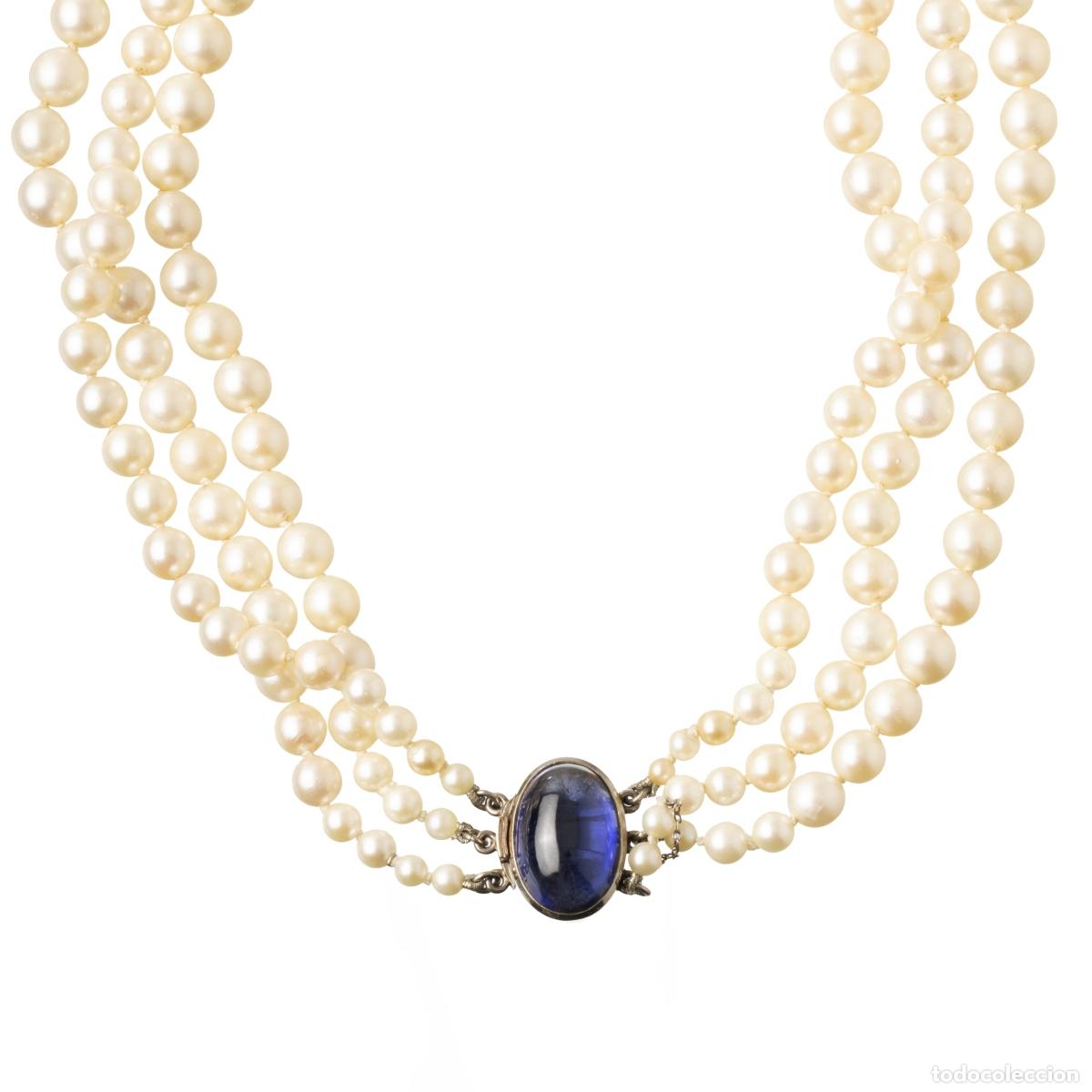 Libros: Joyas: Collar de perlas con cierre de oro de 19,2 quilates y zafiro.