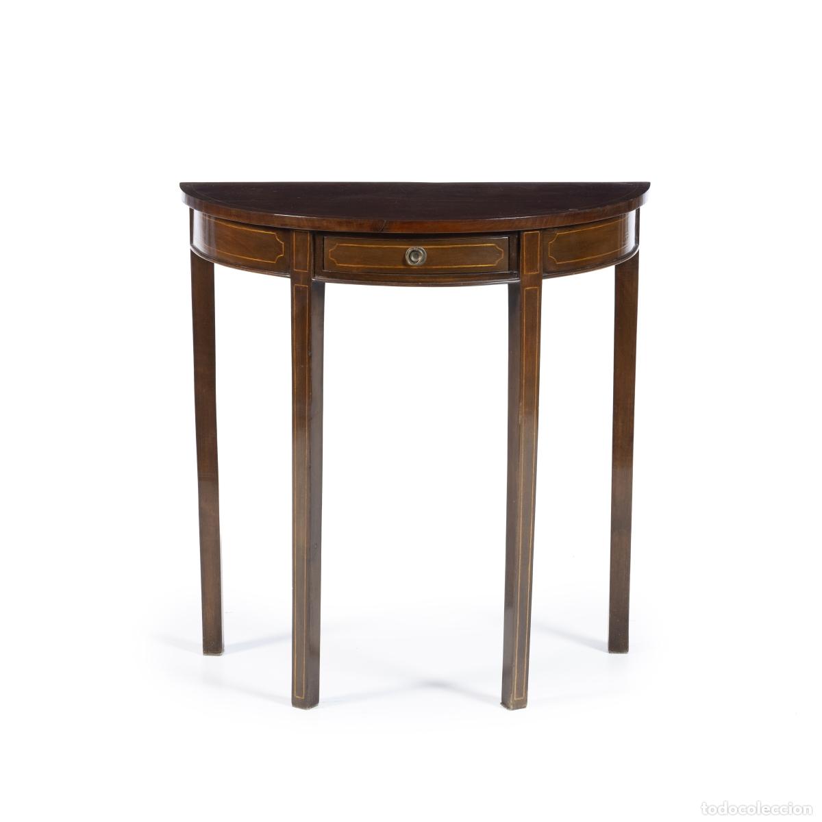 Libri di seconda mano: Muebles - Mesa semicircular