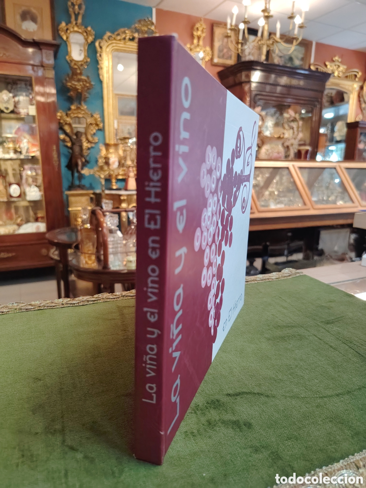 Livros em segunda m&atilde;o: La vi&ntilde;a y el vino en El Hierro.