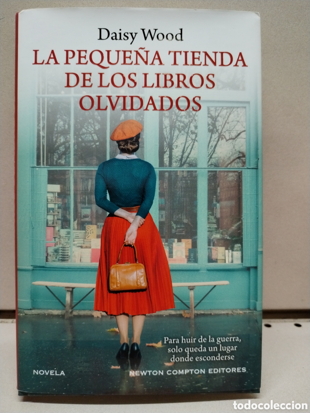 Livros em segunda m&atilde;o: La peque&ntilde;a tienda de los libros olvidados - Wood, Daisy
