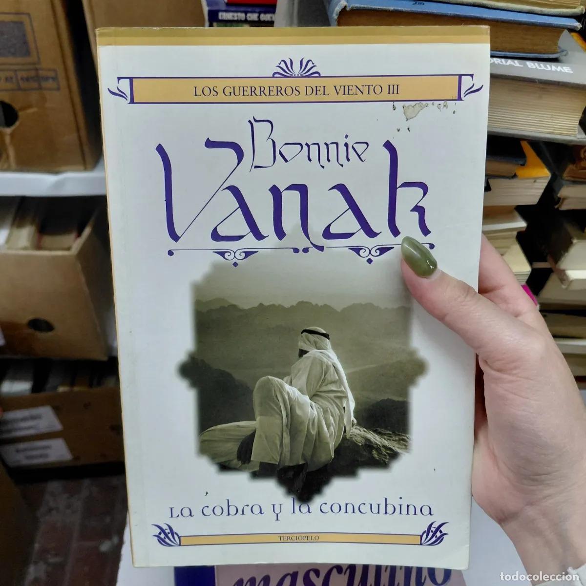 Libros: La cobra y la concubina (det.) - Vanak - Foto 1
