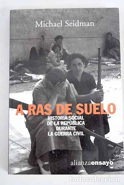 Libros: A ras de suelo- 9788420637068 - Foto 1