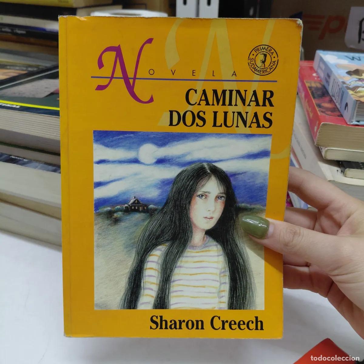 books: Caminar dos lunas (det.) - Creech