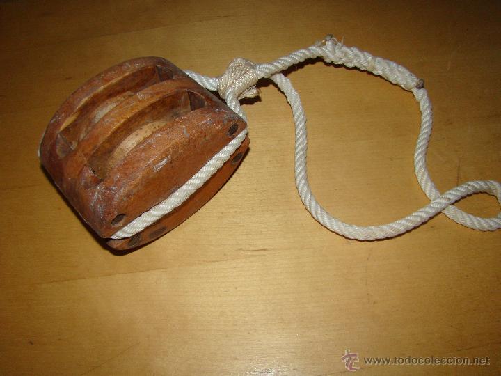L&iacute;neas de navegaci&oacute;n: Antigua roldana marinera de madera - Foto 2