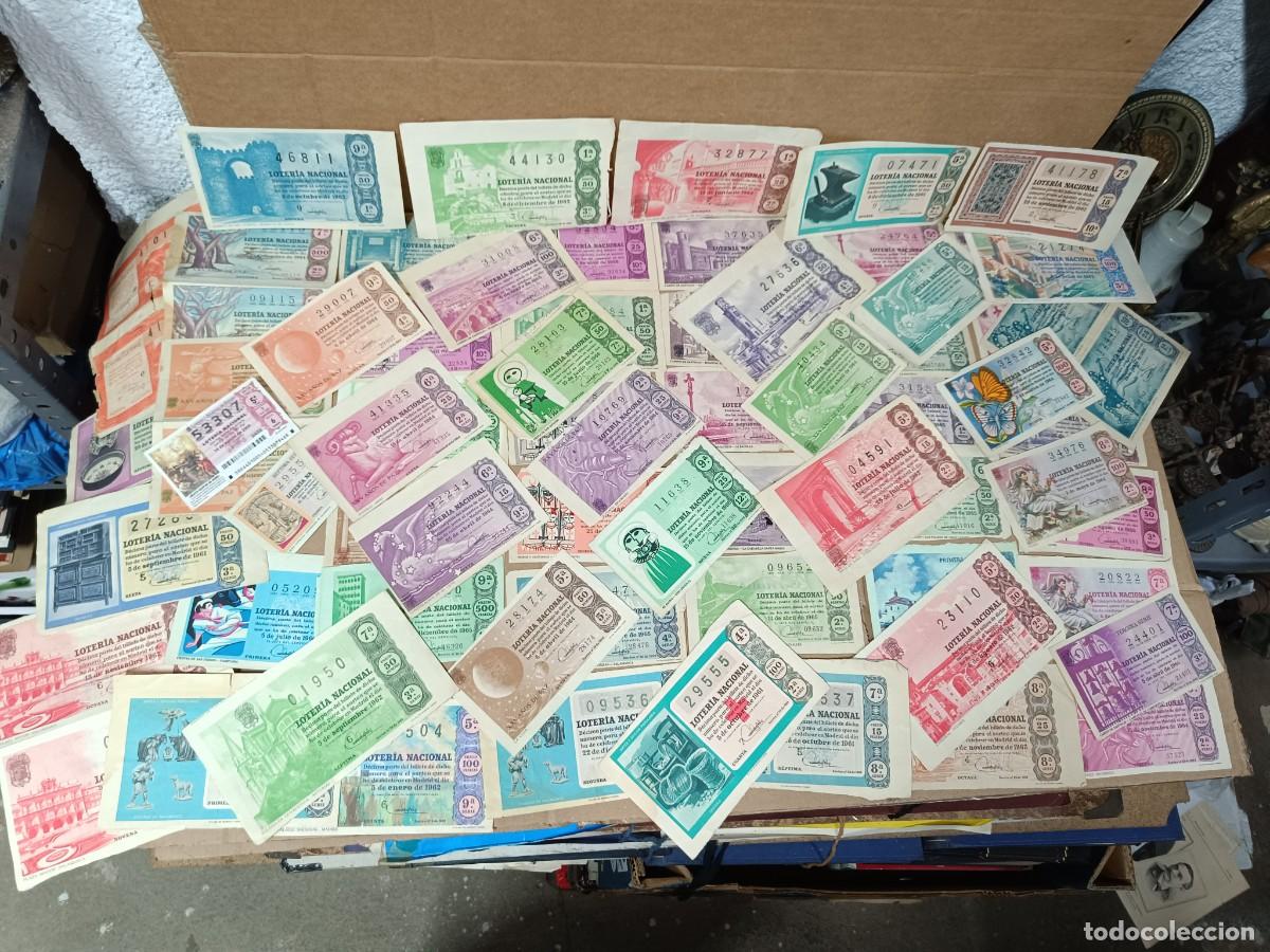 Loter&iacute;a nacional: GRAN LOTE DE 80 ANTIGUOS DECIMOS DE LOTERIA NACIONAL 1957 1961 1962 1964 1965 1966, Y 1 DE 2004 P27