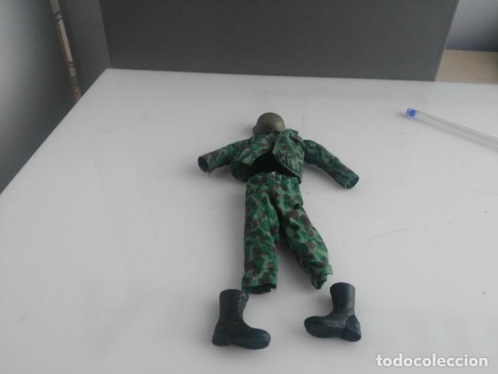 Madelman: ANTIGUO MADELMAN DE 1&ordf; GENERACION TRAJE + BOTAS + CASCO - Foto 1