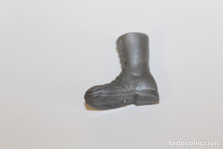 Madelman: MADELMAN BOTA PLATEADA ASTRONAUTA PIE DERECHO - Foto 3