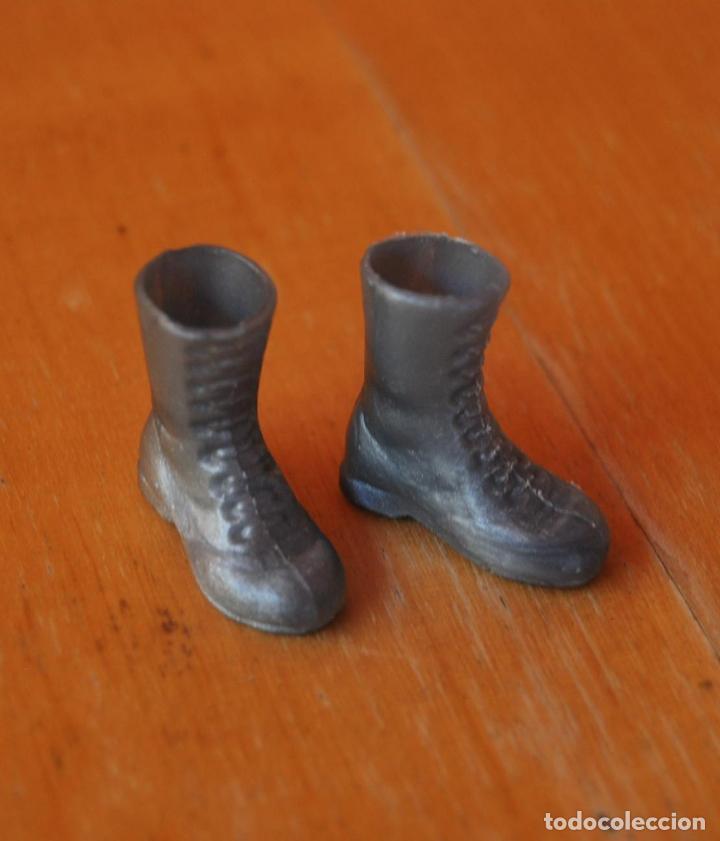 Madelman: Madelman Botas grises 2001 - Foto 3