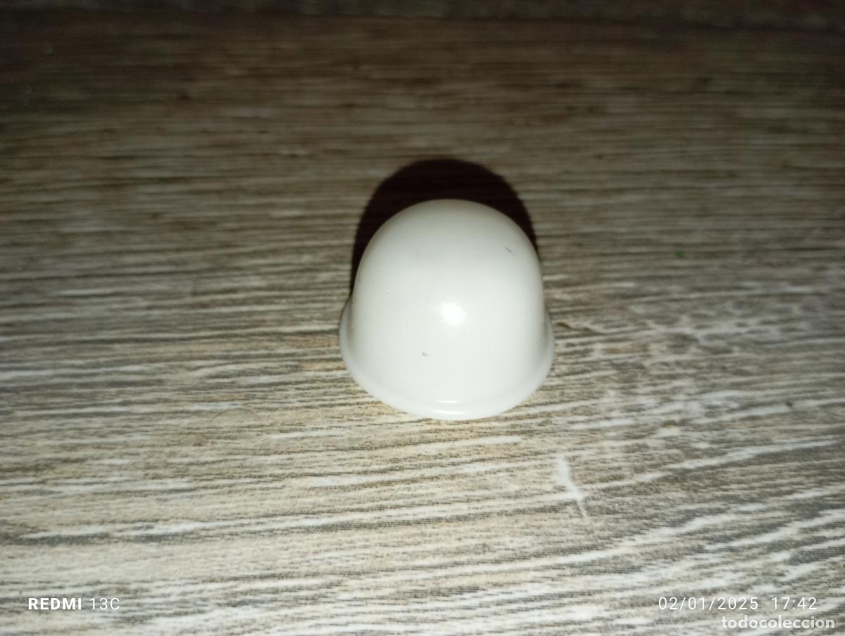 Madelman: Casco blanco figura madelman - Foto 3