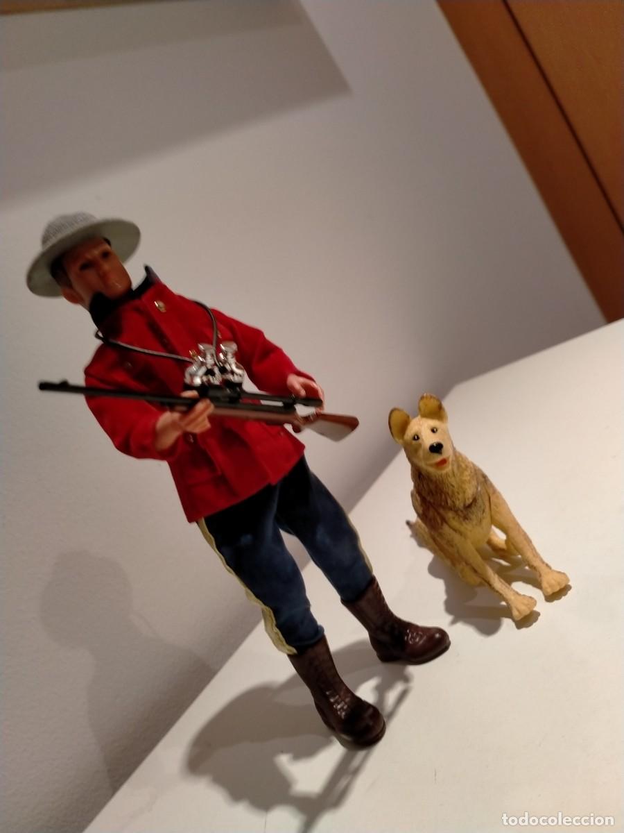 Madelman: Madelman Altaya Polic&iacute;a del Canad&aacute;+ perro - Foto 2