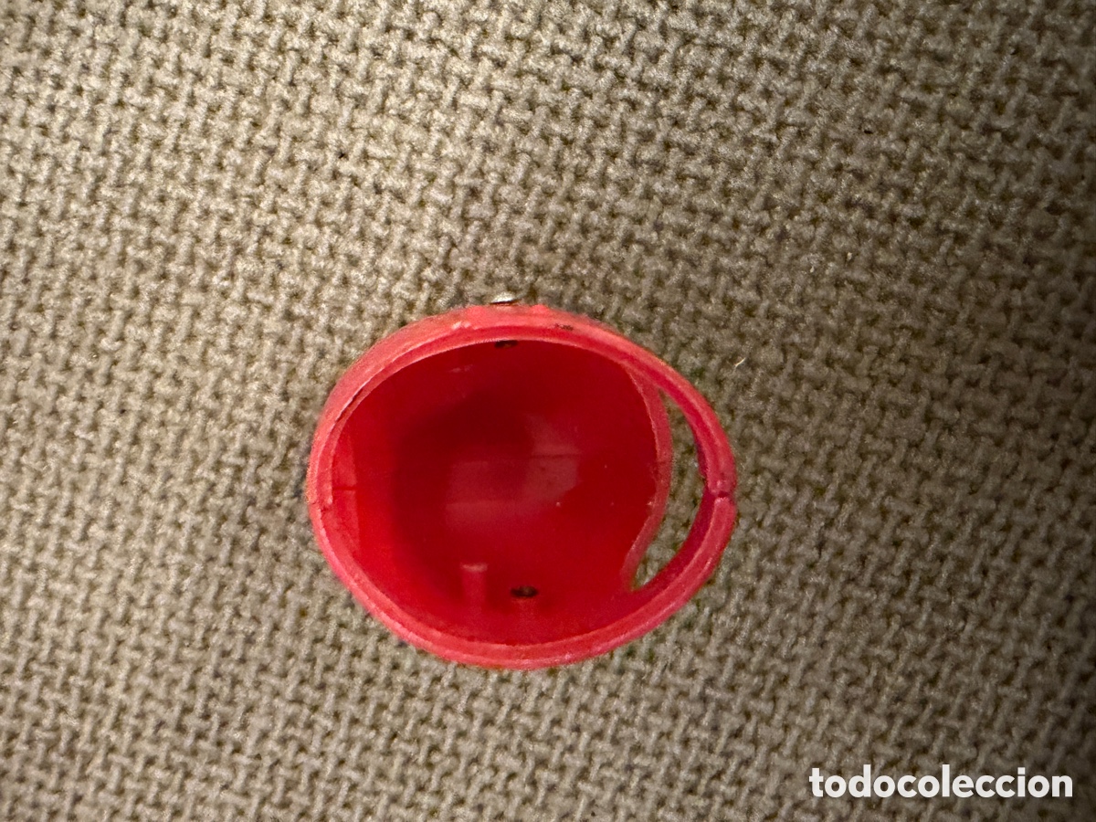 Madelman: Casco de moto ROJO MADELMAN INCOMPLETO - Foto 3